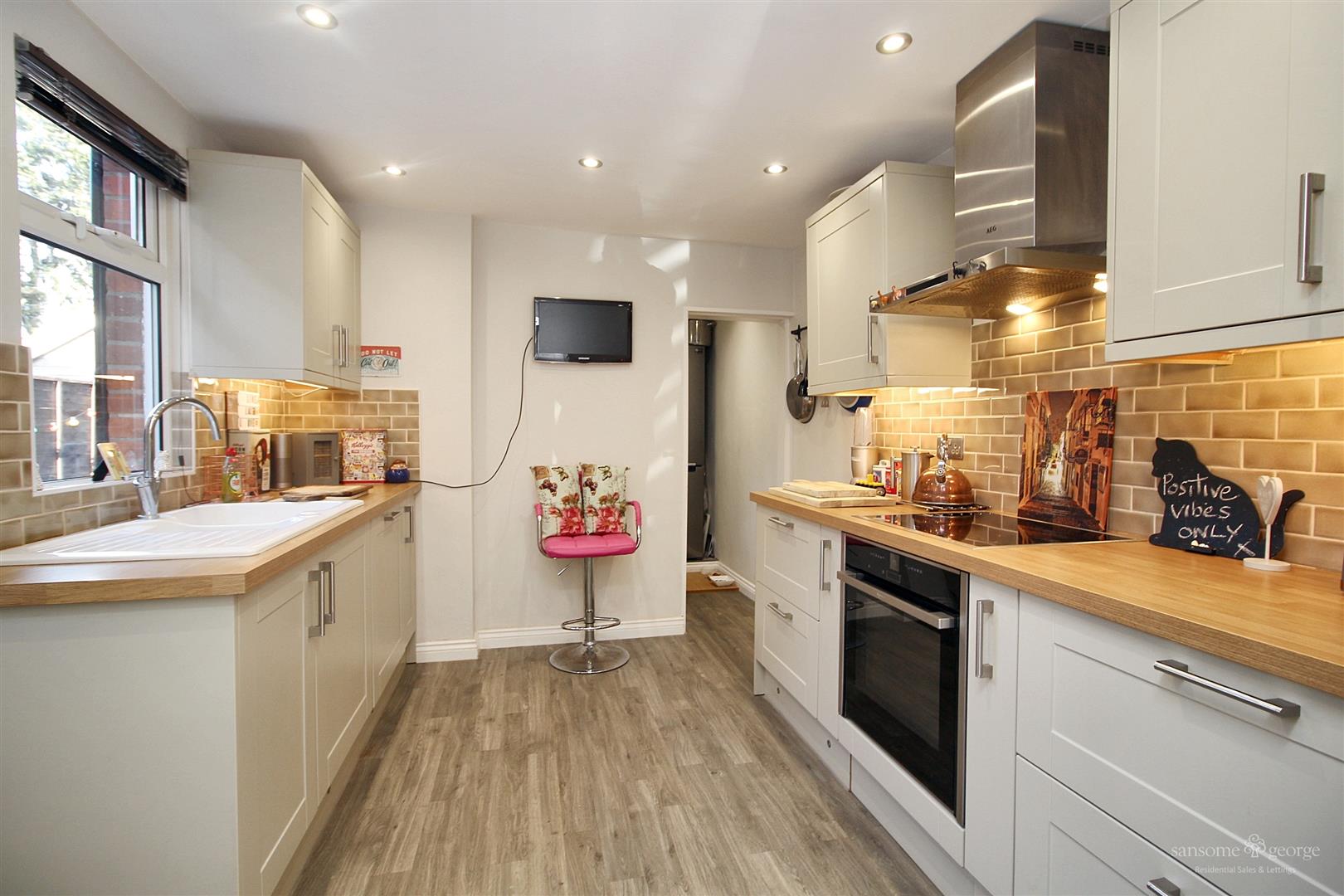 2 bed property in Recreation Road, Reading